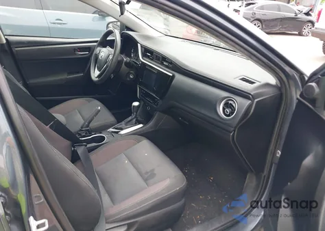 2018 Toyota Corolla Le z USA, uszkodzony, nr VIN 2T1BURHE8JC992526